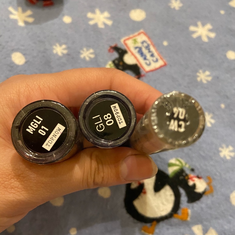 Makeup bundle - Picture 4 of 4